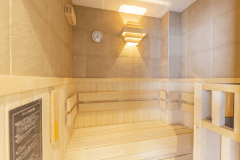 【サウナグランピング】サウナ室内
