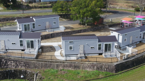 トレーラーハウス　　【素泊り】