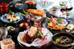 一切の妥協をせず、細部にまで貫かれた料理人の「想い」と「こだわり」。一期一会の美味しさをごゆるりと。