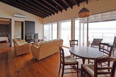 【プライベートプール付】オーシャンフロント１棟貸切ヴィラ