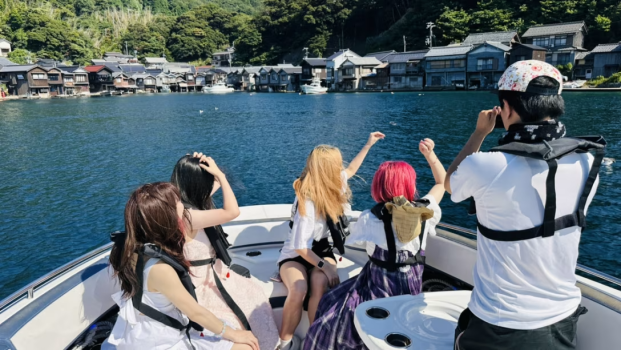 【ルームチャージ】クルーザーSR330で巡る、あなただけのプライベート海遊び～花菖蒲～