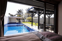 自備食材OK！◆不含餐・純住宿方案・每位費用◆～私人渡假別墅～「天然溫泉・私人泳池・按摩浴缸」奢華配備一應俱全！