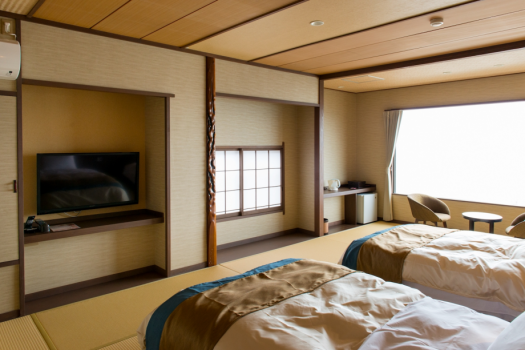 Modern Japanese Style Twin Room With Shower Only- Non-Smoking