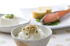 【Breakfast Included】