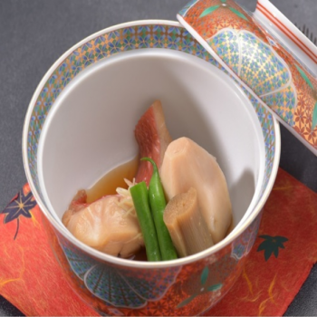 伊豆といえば金目鯛代表的な金目鯛の煮つけを当館でも味わえます♪