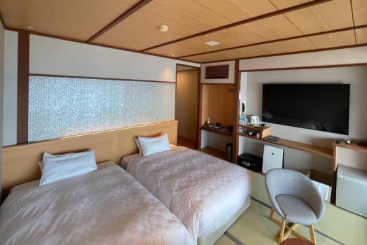 露天風呂付和モダンベッドルーム