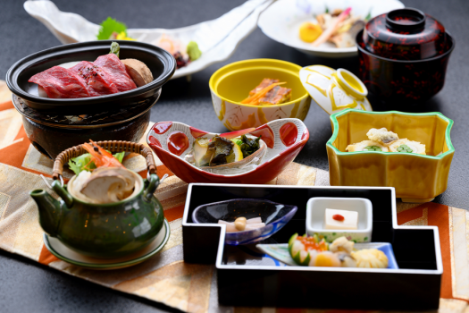口コミでも好評を博す「ご夕食」旬を一品ひとしな丁寧に閉じ込めました【蜻蛉会席】（イメージ）