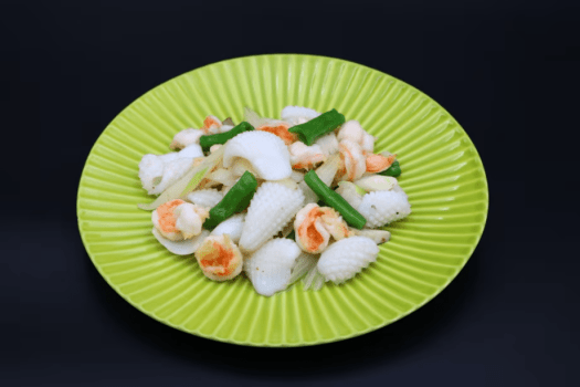 【長崎ランタンフェア限定｜夕食】海老と松笠イカの塩炒め