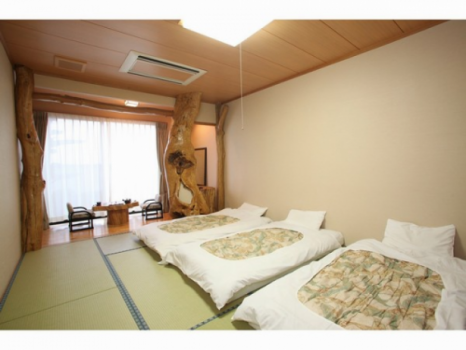 【和室】心和むやすらぎの雰囲気をお楽しみください。　※喫煙部屋