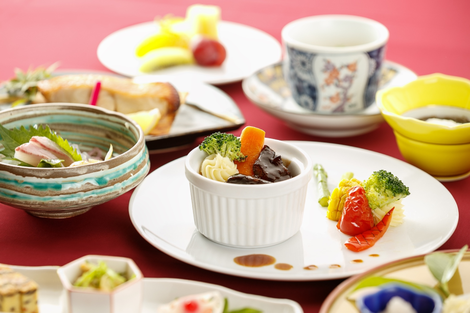 調（しらべ）の一例。季節によりお料理が変更となります。ご参考程度にご覧ください。