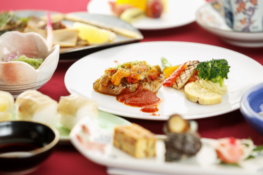 奏（かなで）の一例。季節によりお料理が変更となります。ご参考程度にご覧ください。