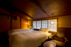 町家建築の個性を楽しむ多彩な空間（B棟 2F ツインルーム）