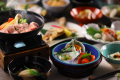 夏のご夕食一例。板長が心を込めて作ったお料理の数々。