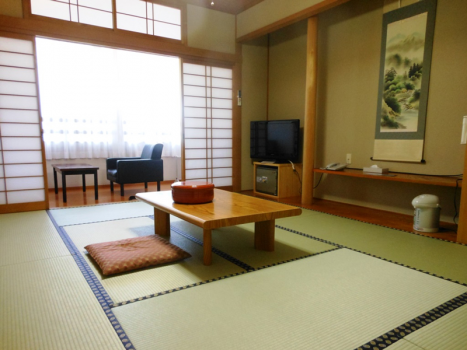 和室10畳　禁煙室