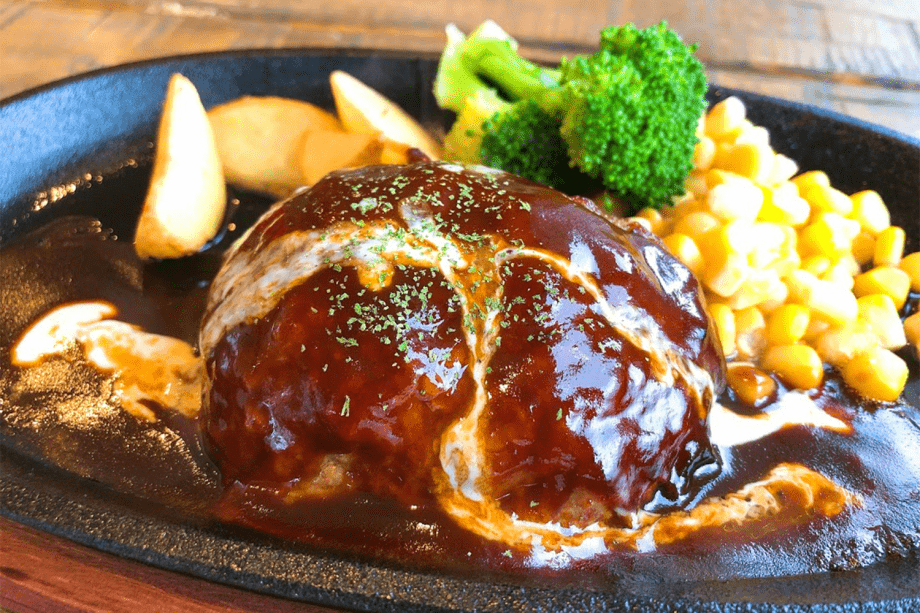 国産肉の手ごねハンバーグ／一例