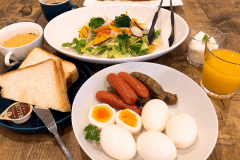 貸別荘あっちの部屋・こっちの部屋：朝食