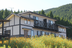 2階建てロフト付き貸別荘　外観