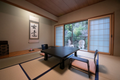 "Standard Japanese-Style Room B [8 Tatami Mats] (Accommodates up to 3 guests)