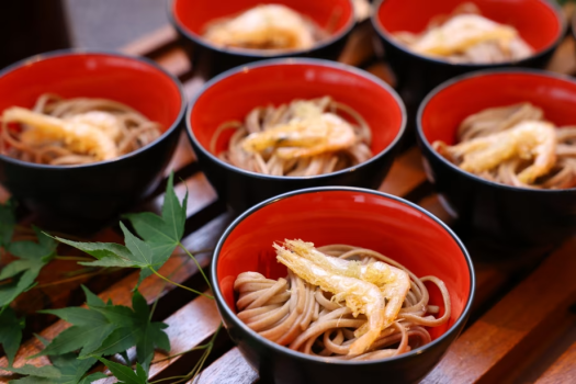 【朝食ビュッフェ】白エビ入りの八尾そば