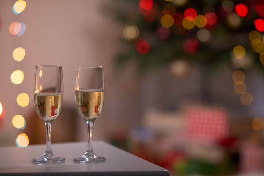 【月岡ホテルからのX'masプレゼント☆第２弾】スパークリングワイン＆お子様特典〇飲み放題付バイキング