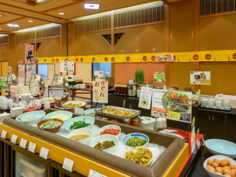 お漬物コーナー。山形県ならではの「おみ漬け」もございます。