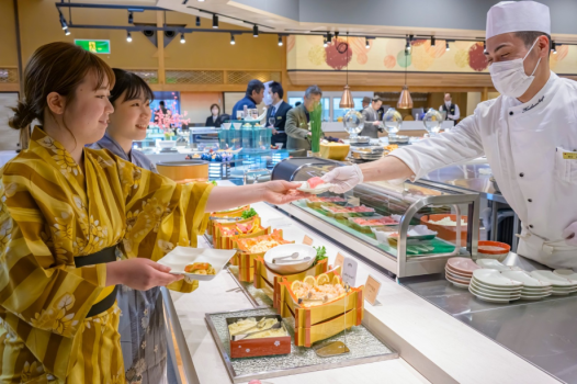 目の前で握ってくれるお寿司！ライブキッチンのだいご味です
