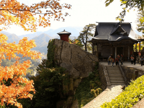 「山寺」は松尾芭蕉、長い石段、絶景などで有名なお寺。海外からも人気の観光スポット。 「山寺」は松尾芭蕉、長い石段、絶景などで有名なお寺。海外からも人気の観光スポット。