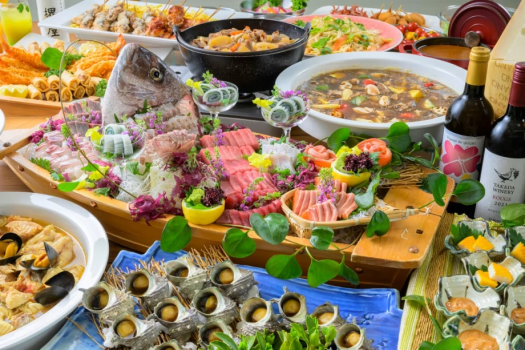 6月からは「夏祭り気分で楽しむ！海と山のごちそうバイキング」山形の山と海の幸を集めた夏の食の祭典♪