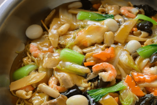 月岡ホテルの冬バイキング。旬の食材、地元の食材を使用したお料理が並びます。