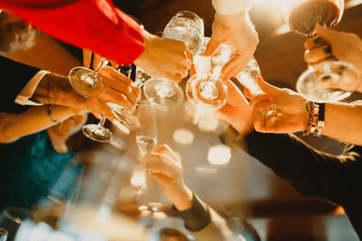 グループで楽しいひと時を♪ビュッフェ料理ならお好きなものをお好きなだけ！