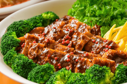 素材の旨みを引き出した一品。心もお腹も満たされる奥深い味わいをどうぞ。