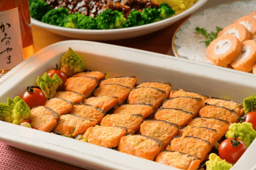 ふっくら焼き上げたサクラマスに、柚子胡椒バターの香りがふわりと広がります。