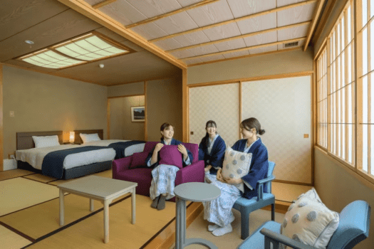 【北の丸◆蔵王側〇和室ベッド客室】2025年、ベッドや一部の設備をリニューアルいたしました。