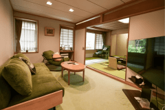 【仙渓園「蔦」温泉バス付和室】2025年リニューアル。まるで我が家のように居心地の良い二間続きの客室。