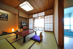 館内で１番古いタイプの本丸②③和室８畳（一例）