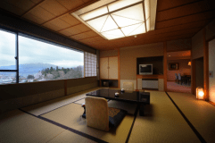 北の丸９Ｆ貴賓室「観月」　和室からも蔵王連峰をゆったりと眺められます