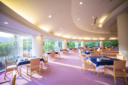 【スタンダード｜1泊2食】充実度満点◆鴨川の旬を味わう「鴨川会席」＆朝食バイキング付きの豪華２食付