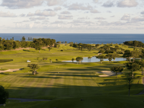 人気の薄暮プレー。涼しくなった時間にスタートする初心者の方にも人気のプランです。