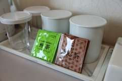 全室完備のお茶セット。湯沸かしポットで熱々をどうぞ 全室完備のお茶セット。湯沸かしポットで熱々をどうぞ