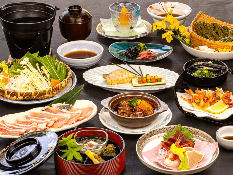2026年5月6月《お献立一例》旬と地元食材を活かした、初夏を感じられる季節の和洋折衷創作会席膳をご用意致しました♪