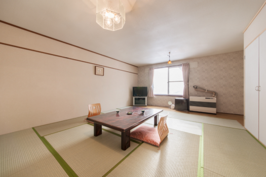 ■海側6畳■ ■海側6畳■