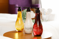 ダブルルーム【禁煙】140cm幅ベッド×1台