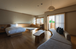 自家源泉掛け流し半露天風呂付『うららかな音』２ベッド＋１エキストラ