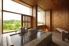和室９畳＋フローリング４畳半の一間〜自家源泉掛け流し半露天風呂付きＡタイプ〜