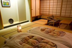 18：00以降到着のお客様はあらかじめお布団を敷いてお待ちしています。