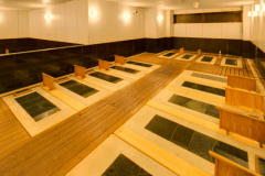 自慢の波動浴（岩盤浴）でリフレッシュして身体を整えませんか？宿泊のお客様は600円で利用いただけます。