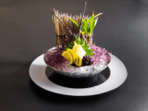 【海の宝石】とろける甘みと鮮度を堪能　伊勢海老のお造りでいつもの旅を特別な記念日に塗り替える