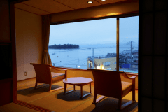 【１０－１２畳和室からの景色一例】