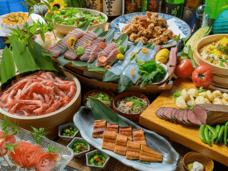 彩り豊かな和洋のお料理がずらりと並ぶ、お好きなものを好きなだけ愉しめるバイキングです。 彩り豊かな和洋のお料理がずらりと並ぶ、お好きなものを好きなだけ愉しめるバイキングです。
