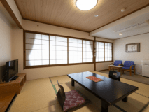 標準和室＜広さ眺望宿におまかせ＞　人気日・特別期間のお部屋確約。
ご利用人数に応じた和室をご用意いたします。